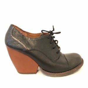 Amazing leather wedge size 11